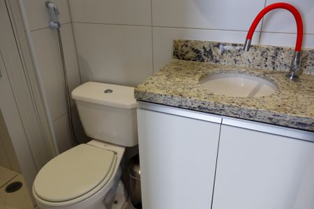 Banheiro de apartamento para alugar com 1 quarto, 33m² em Jardim Peri, Osasco
