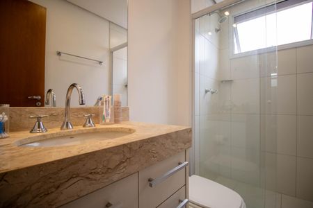 Apartamento à venda com 103m², 3 quartos e 2 vagasBanheiro Suíte