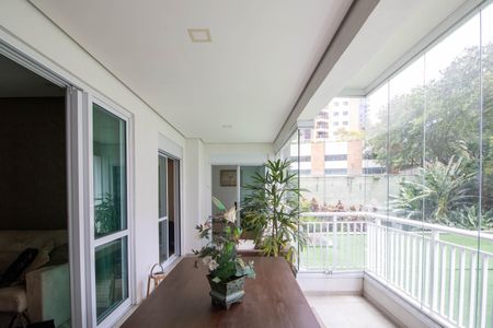 Varanda de apartamento à venda com 3 quartos, 103m² em Vila Suzana, São Paulo