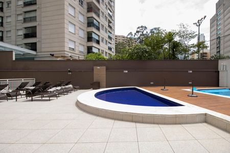 Apartamento à venda com 103m², 3 quartos e 2 vagasÁrea comum - Piscina