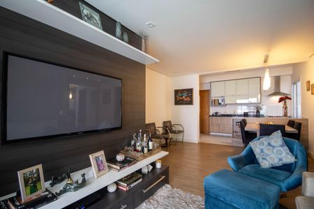 Sala de apartamento à venda com 3 quartos, 103m² em Vila Suzana, São Paulo