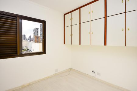 Apartamento para alugar com 105m², 3 quartos e 2 vagas Apartamento para alugar com 105m², 3 quartos e 2 vagasQuarto