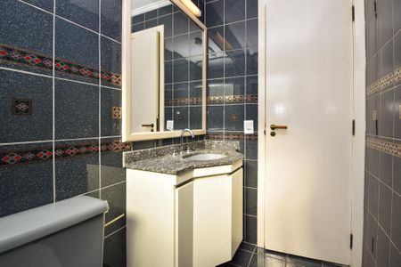 Apartamento para alugar com 105m², 3 quartos e 2 vagas Apartamento para alugar com 105m², 3 quartos e 2 vagasBanheiro social