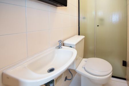 Apartamento para alugar com 105m², 3 quartos e 2 vagas Apartamento para alugar com 105m², 3 quartos e 2 vagasBanheiro de serviço