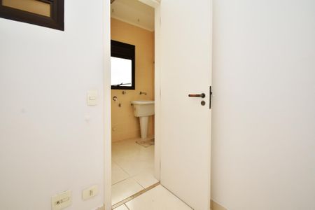 Apartamento para alugar com 105m², 3 quartos e 2 vagas Apartamento para alugar com 105m², 3 quartos e 2 vagasQuarto de serviço