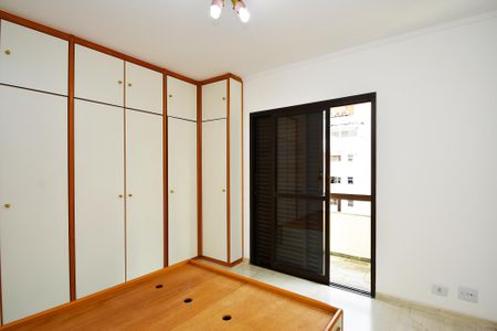 Apartamento para alugar com 105m², 3 quartos e 2 vagas Apartamento para alugar com 105m², 3 quartos e 2 vagasSuíte