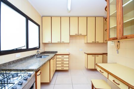 Apartamento para alugar com 105m², 3 quartos e 2 vagas Apartamento para alugar com 105m², 3 quartos e 2 vagasCozinha
