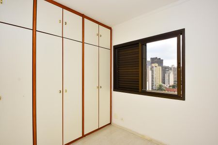 Apartamento para alugar com 105m², 3 quartos e 2 vagas Apartamento para alugar com 105m², 3 quartos e 2 vagasQuarto