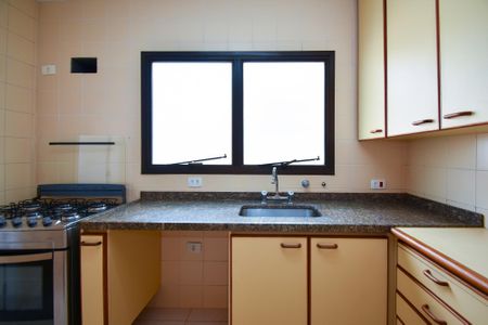Apartamento para alugar com 105m², 3 quartos e 2 vagas Apartamento para alugar com 105m², 3 quartos e 2 vagasCozinha