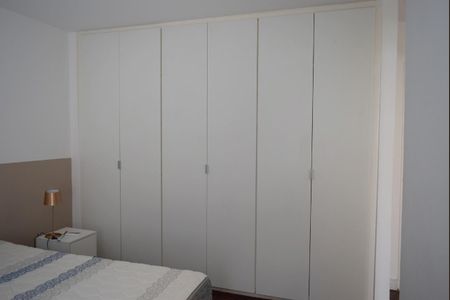 Apartamento para alugar com 186m², 4 quartos e 2 vagasQuarto 1