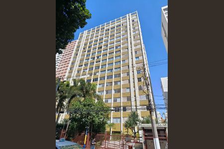 Apartamento para alugar com 186m², 4 quartos e 2 vagas Apartamento para alugar com 186m², 4 quartos e 2 vagasFachada
