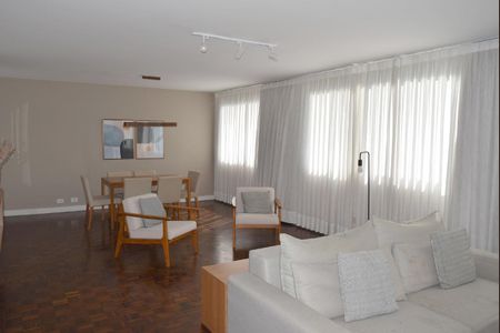 Apartamento para alugar com 186m², 4 quartos e 2 vagasSala