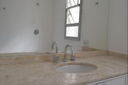 Apartamento para alugar com 186m², 4 quartos e 2 vagasBanheiro Social