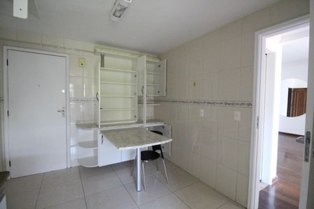 Apartamento à venda com 81m², 3 quartos e 2 vagasCozinha
