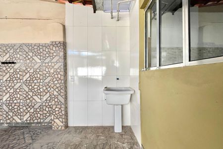 Casa para alugar com 102m², 2 quartos e 1 vagaÁrea de Serviço Casa 1