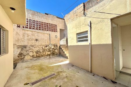 Casa para alugar com 102m², 2 quartos e 1 vagaQuintal Casa 2