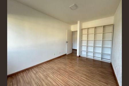 Quarto de apartamento para alugar com 1 quarto, 52m² em Pantanal, Florianópolis