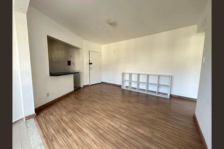 Sala de apartamento para alugar com 1 quarto, 52m² em Pantanal, Florianópolis