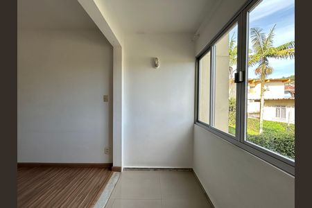 Sala  de apartamento para alugar com 1 quarto, 52m² em Pantanal, Florianópolis