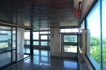Apartamento para alugar com 250m², 4 quartos e 4 vagasVaranda