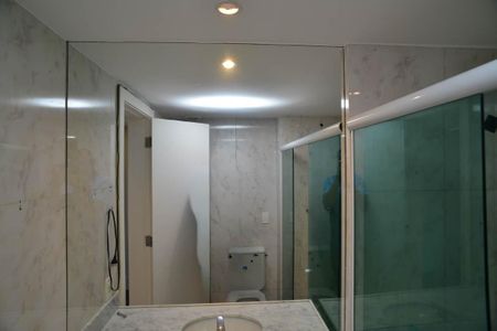 Apartamento para alugar com 250m², 4 quartos e 4 vagasBanheiro Suíte 3