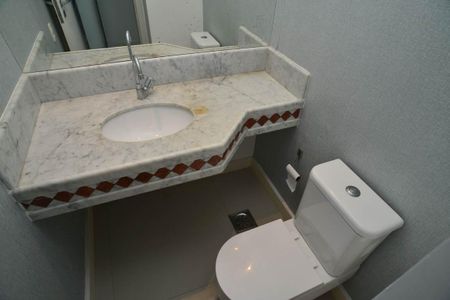 Apartamento para alugar com 250m², 4 quartos e 4 vagasLavabo