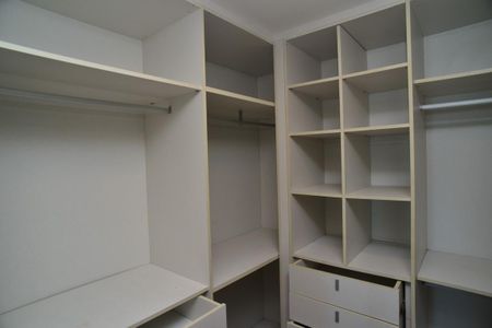 Apartamento para alugar com 250m², 4 quartos e 4 vagasCloset