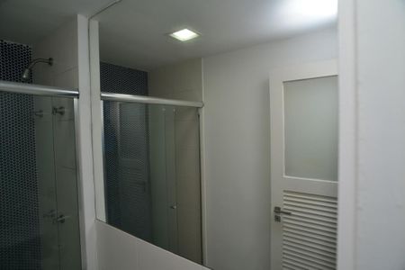 Apartamento para alugar com 250m², 4 quartos e 4 vagasBanheiro de Serviço