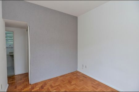 Apartamento à venda com 120m², 3 quartos e 1 vaga Apartamento à venda com 120m², 3 quartos e 1 vagaSuíte