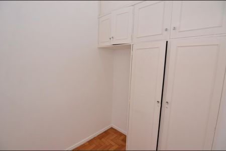 Apartamento à venda com 120m², 3 quartos e 1 vaga Apartamento à venda com 120m², 3 quartos e 1 vagaQuarto de Serviço