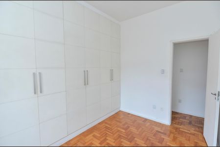 Apartamento à venda com 120m², 3 quartos e 1 vaga Apartamento à venda com 120m², 3 quartos e 1 vagaQuarto 2
