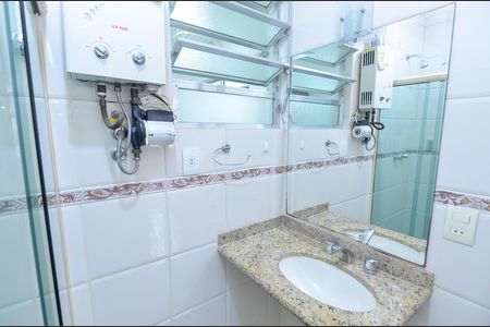 Apartamento à venda com 120m², 3 quartos e 1 vaga Apartamento à venda com 120m², 3 quartos e 1 vagaBanheiro da Suíte