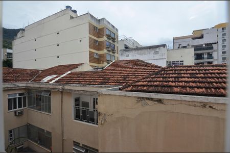 Apartamento à venda com 120m², 3 quartos e 1 vaga Apartamento à venda com 120m², 3 quartos e 1 vagaVista do Quarto 2