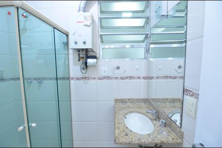 Apartamento à venda com 120m², 3 quartos e 1 vaga Apartamento à venda com 120m², 3 quartos e 1 vagaBanheiro da Suíte
