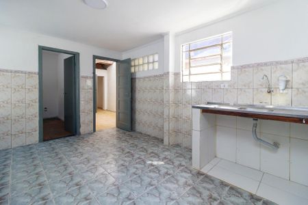 Casa para alugar com 160m², 3 quartos e 2 vagas Casa para alugar com 160m², 3 quartos e 2 vagasCozinha