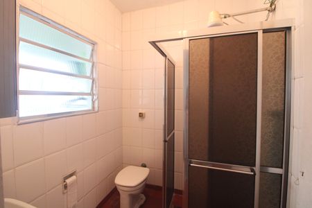 Casa para alugar com 140m², 2 quartos e 3 vagasCasa 2 / banheiro