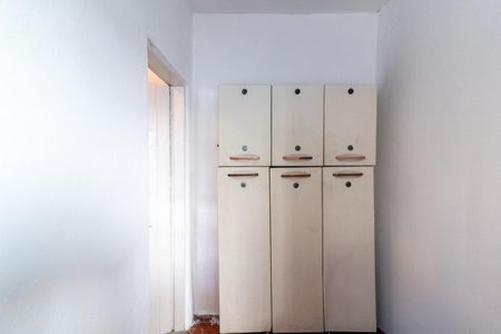 Casa à venda com 140m², 2 quartos e 3 vagas Casa à venda com 140m², 2 quartos e 3 vagasEdícula - Cozinha