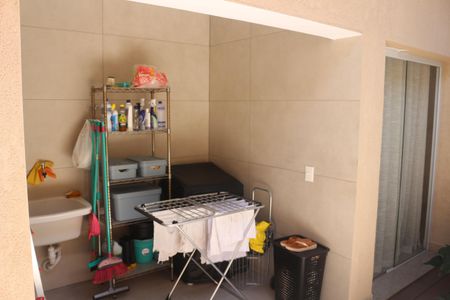 Casa à venda com 155m², 3 quartos e 3 vagasÁrea de Serviço