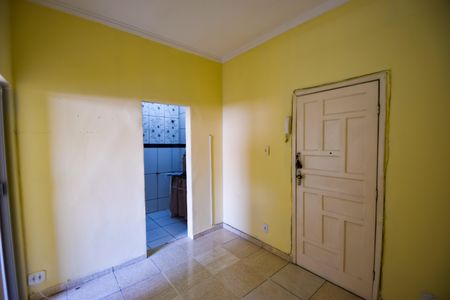 Sala de apartamento para alugar com 1 quarto, 30m² em Del Castilho, Rio de Janeiro