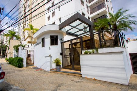 Apartamento para alugar com 140m², 4 quartos e 2 vagasFachada