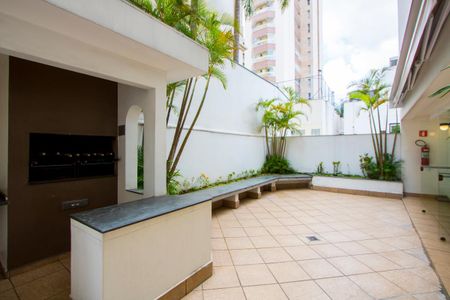 Apartamento para alugar com 140m², 4 quartos e 2 vagasÁrea comum - Churrasqueira