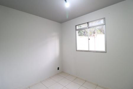 Quarto 1 de apartamento para alugar com 2 quartos, 44m² em Gávea, Uberlândia