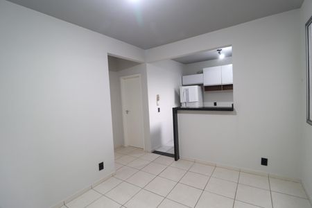 Sala de apartamento para alugar com 2 quartos, 44m² em Gávea, Uberlândia