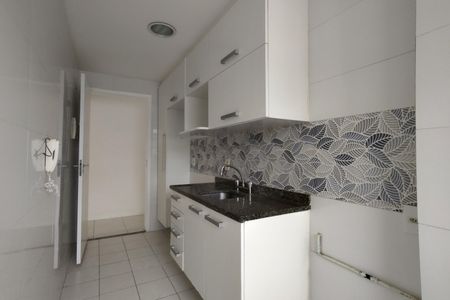 Cozinha de apartamento para alugar com 2 quartos, 60m² em Jacarepaguá, Rio de Janeiro
