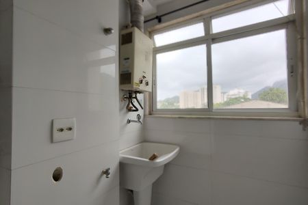 Área de Serviço de apartamento para alugar com 2 quartos, 60m² em Jacarepaguá, Rio de Janeiro