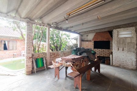 Casa à venda com 250m², 2 quartos e 2 vagasChurrasqueira