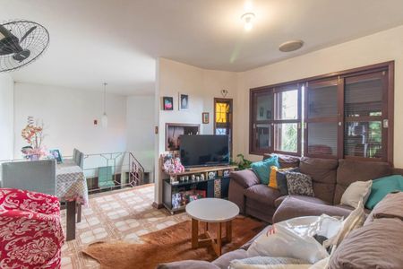 Sala de casa à venda com 2 quartos, 250m² em Medianeira, Porto Alegre