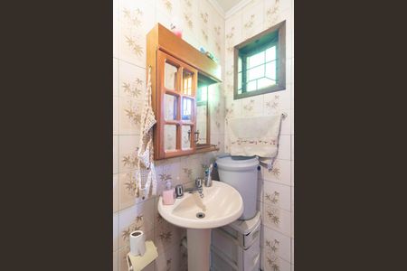 Casa à venda com 250m², 2 quartos e 2 vagasBanheiro da Suíte