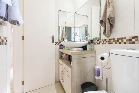 Casa à venda com 192m², 3 quartos e 3 vagas Casa à venda com 192m², 3 quartos e 3 vagasBanheiro