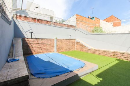 Casa à venda com 192m², 3 quartos e 3 vagas Casa à venda com 192m², 3 quartos e 3 vagasÁrea externa